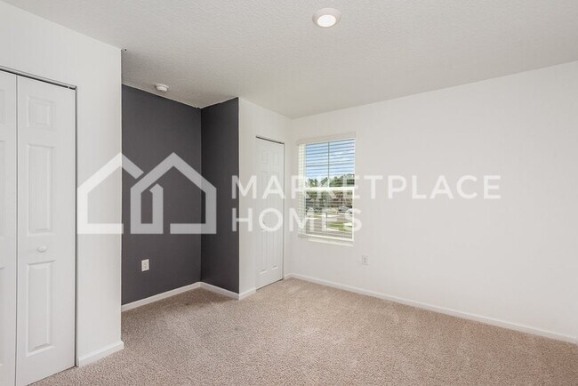 Building Photo - 9093 Gifford Dr