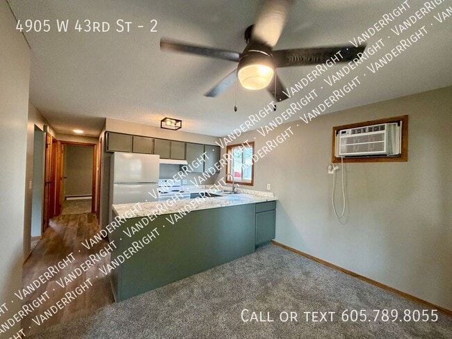 Building Photo - 4905 W 43rd St