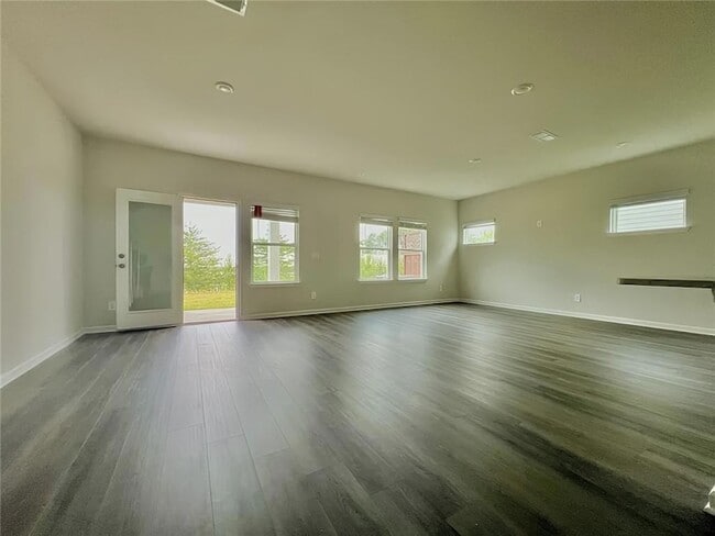 Building Photo - 4249 Tin Hare Ln