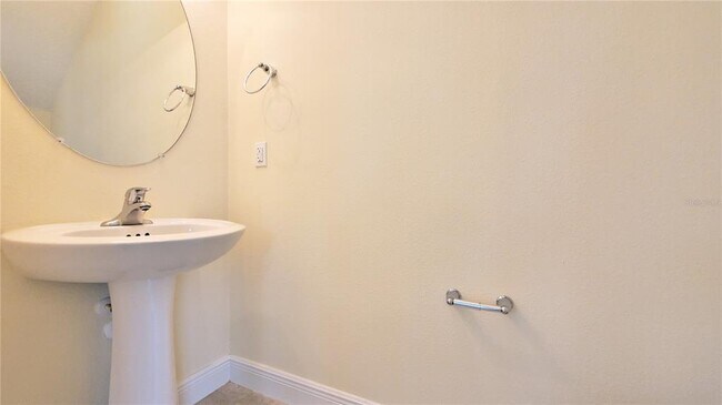 Building Photo - 3118 Camino Real Dr N