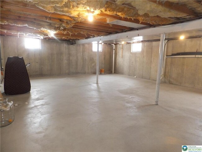 Building Photo - 1207 Kressler Rd