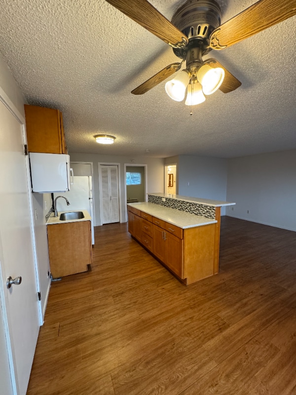 Building Photo - 308 Summit Ave N