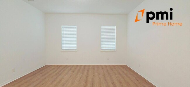 Building Photo - Luxury Living in Winter Garden – 4-Bedroom and 3.5-Bathrooms Home with Screened Patio & EV Charging