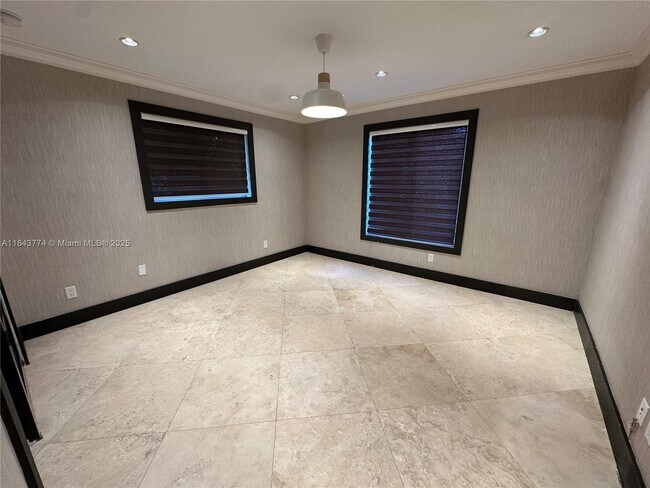 Building Photo - 9341 Dickens Ave
