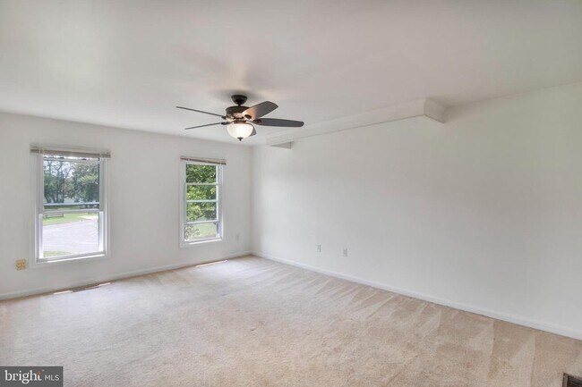 Building Photo - 13920 Wagon Way