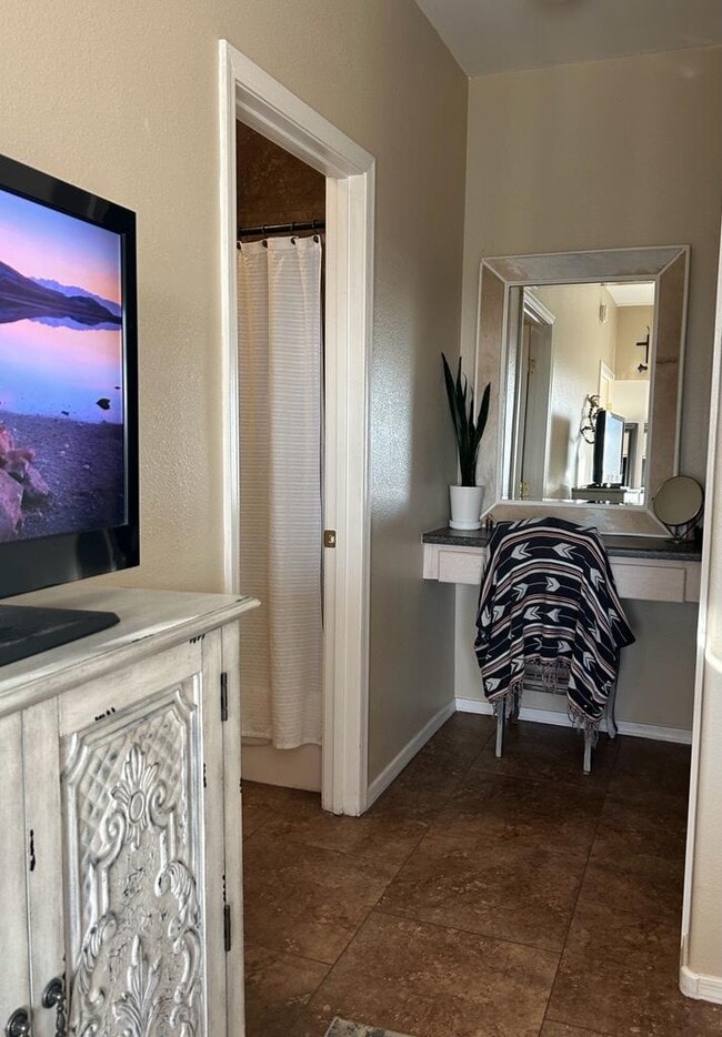 Building Photo - 13700 N Fountain Hills Blvd