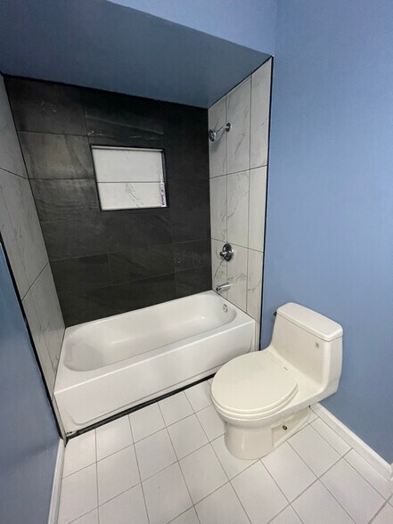 Building Photo - 4310 Brighton Ln