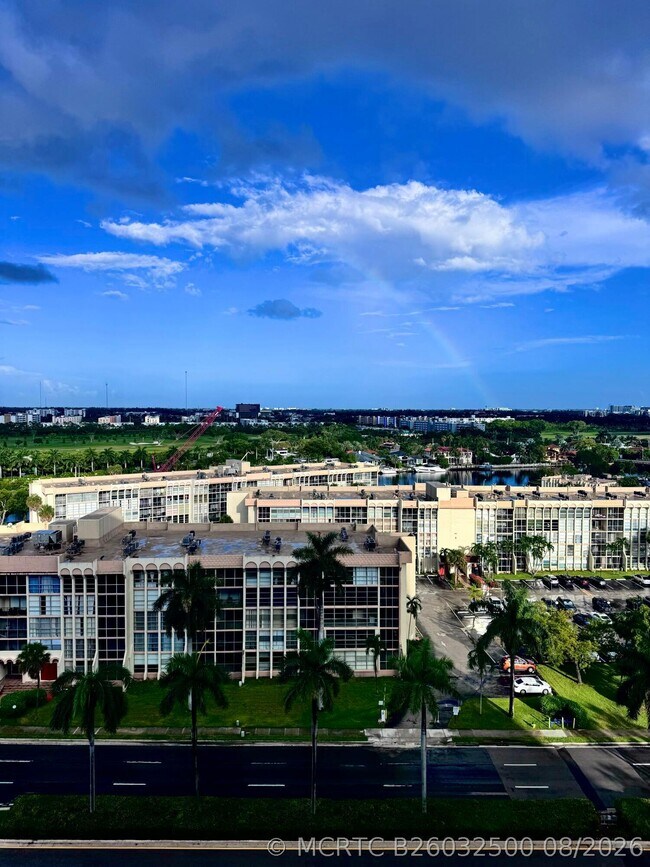 Building Photo - 600 Three Islands Boulevard