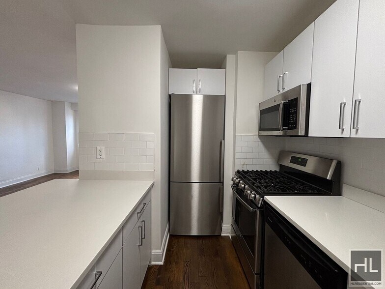 Building Photo - East 89th STREET