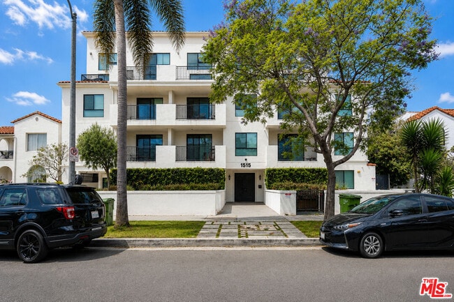 Building Photo - 1515 S Holt Ave
