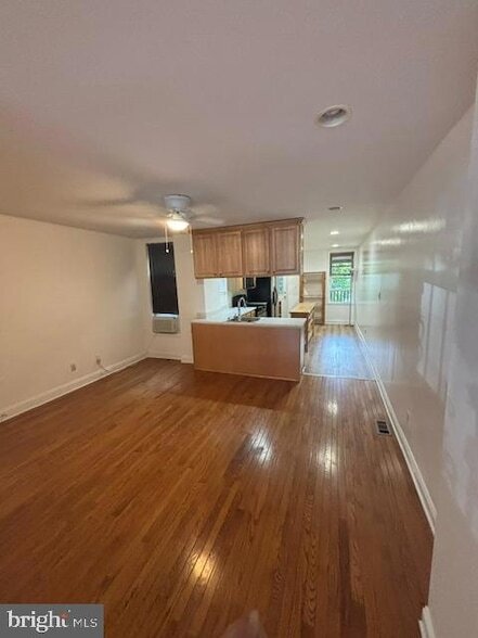 Building Photo - 315 E 29th St