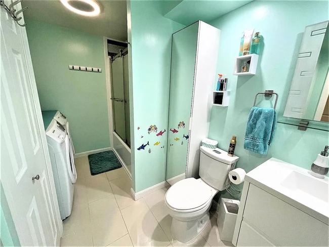 Building Photo - 19 Blackstone Dr