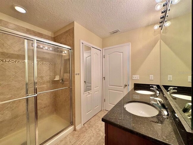 Building Photo - 13943 River Willow Pl