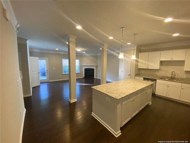 Building Photo - 1206 Wingstem Pl