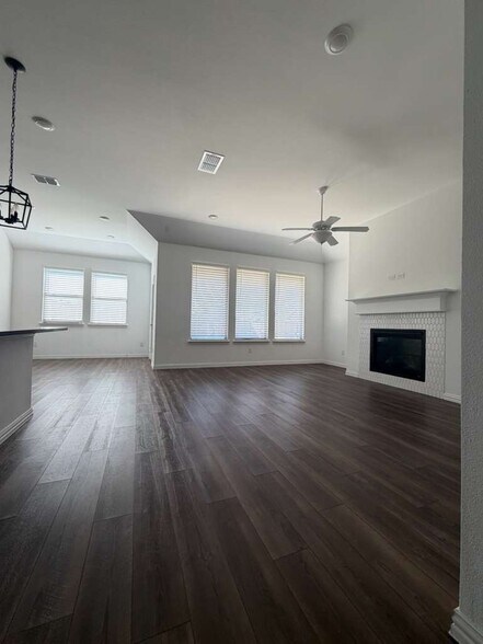 Building Photo - 3802 Chicory Ct