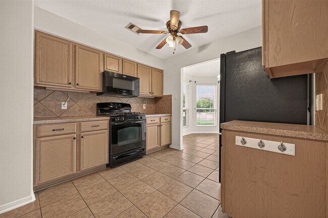 Building Photo - 16938 Tableland Trail