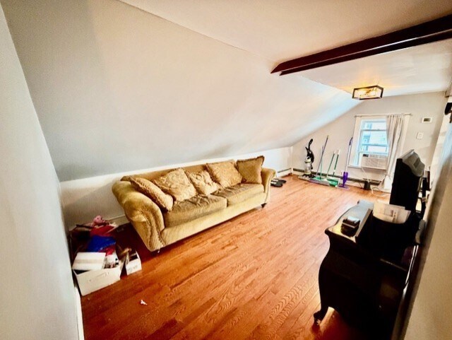 Building Photo - 14 Amity St