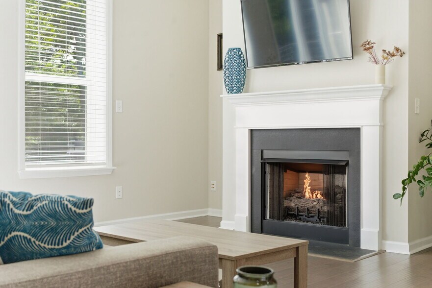 Building Photo - 507 Upper Stone Cir