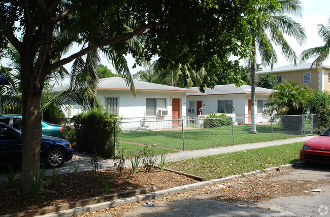 Building Photo - 2601 SW 27th St