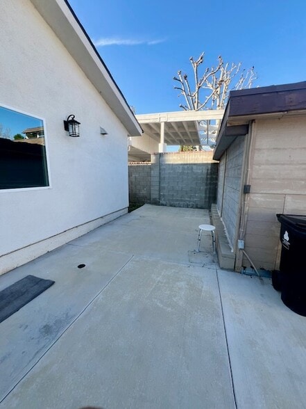 Building Photo - 6227 Orion Ave