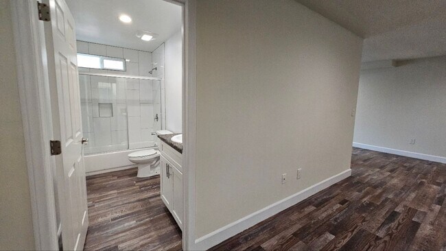 Building Photo - 23(1456,1458)