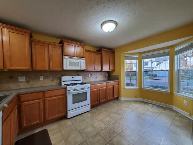 Building Photo - 8937 Merryvale Dr