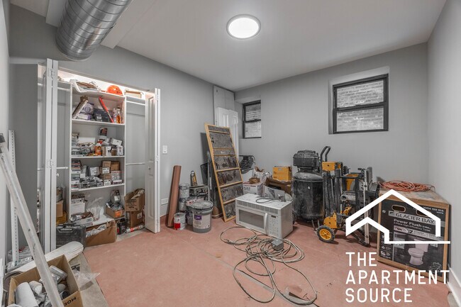 Building Photo - 2403 N Kedzie Blvd