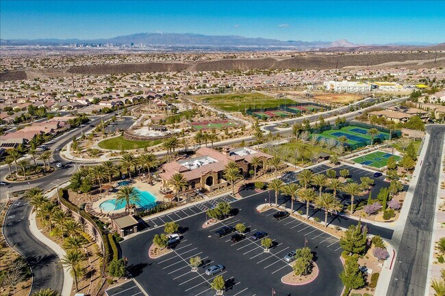 Building Photo - Stunning 1-story home in the prestigious C...