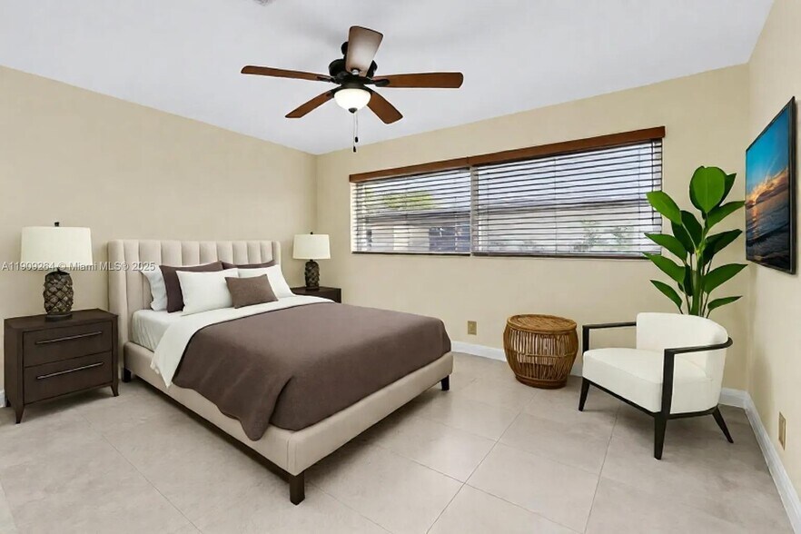 Building Photo - 2114 N 44th Ave