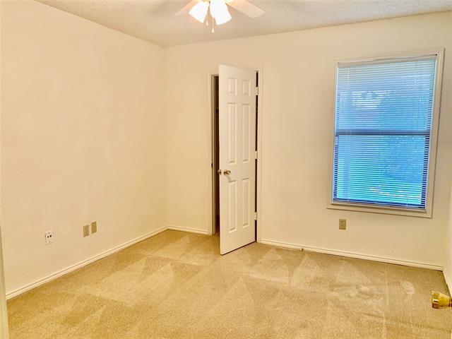 Building Photo - 4914 Ledgestone Dr