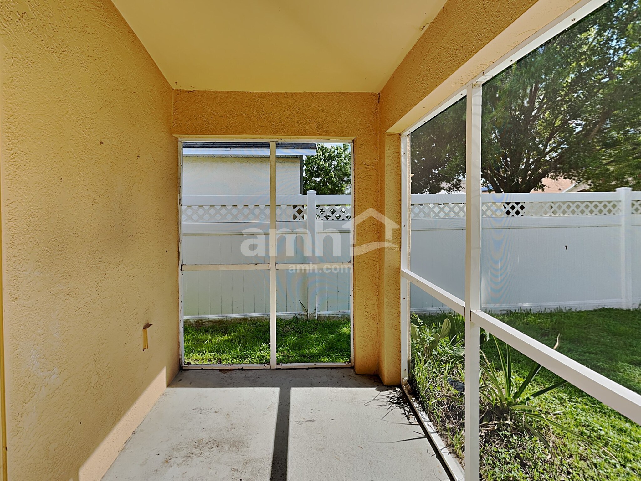 Building Photo - 1012 Cristelle Jean Dr