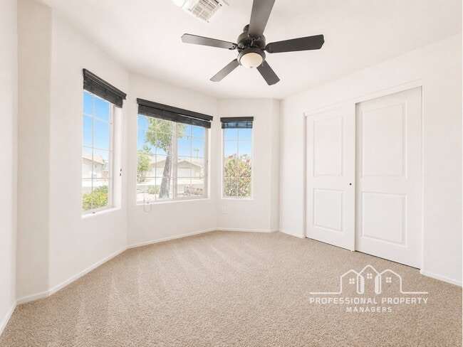 Building Photo - "Spacious 4-Bedroom, 2-Bathroom SOLAR Home in Mesa del Sol!"