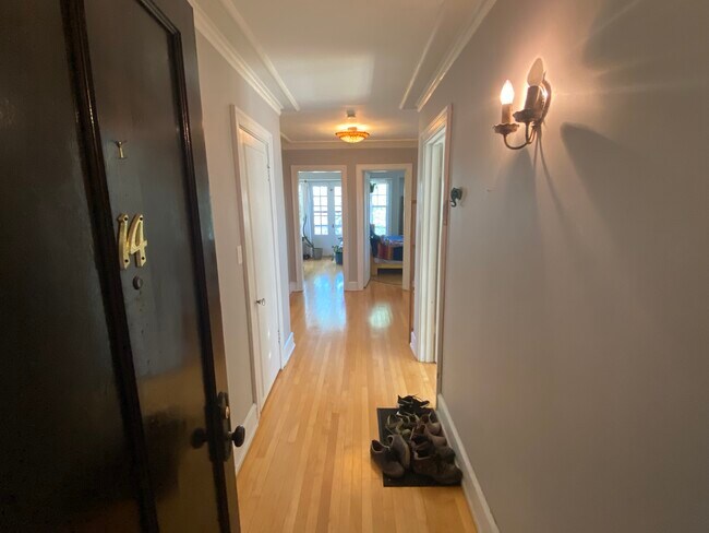 Entrance - 2011 N Prospect Ave