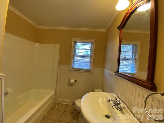 Building Photo - 203 Ratchford Farm Rd