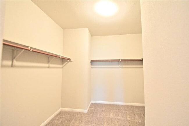 Building Photo - 2024 Birkby Ct