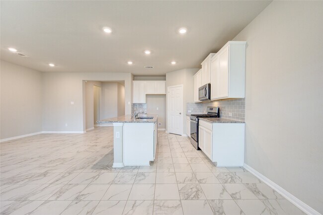 Building Photo - 26019 Steele Flower Dr