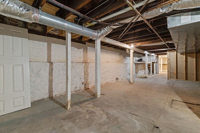 Building Photo - High end, 3 bedroom single family home in The Grove!