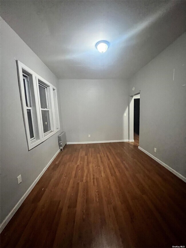 Building Photo - 4005 Paulding Ave