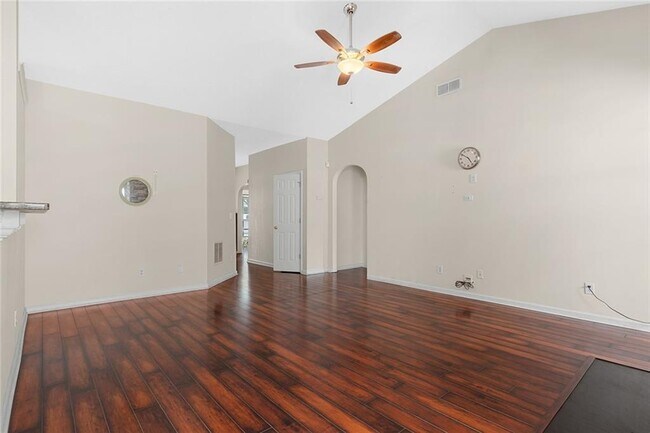 Building Photo - 1755 Arborwood Dr