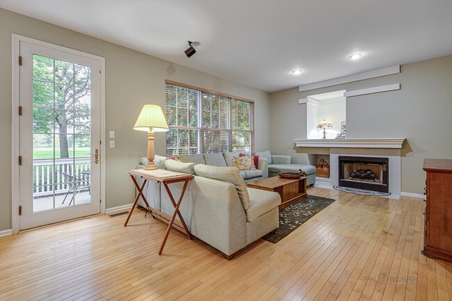 Building Photo - 1999 Trevino Terrace