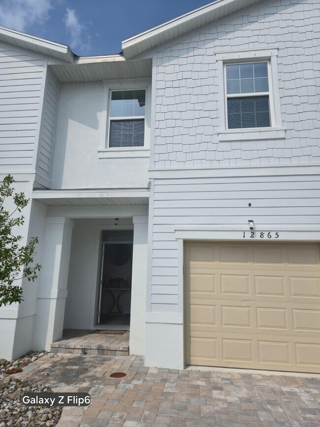 Building Photo - 12865 SW Forli Wy