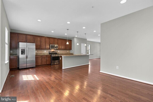 Building Photo - 6704 Saw Mill Ct