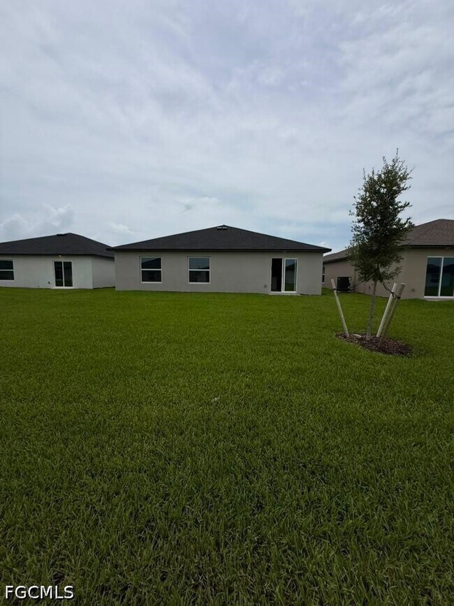 Building Photo - 17328 Cantu Ct