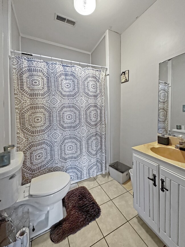 Building Photo - 600 E Tombigbee St