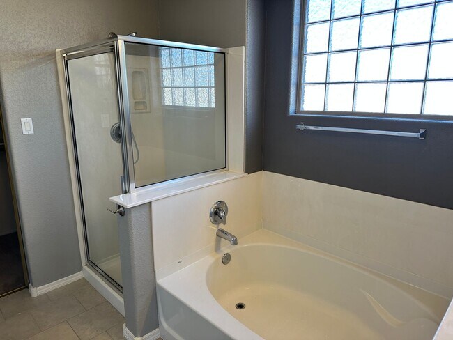 Building Photo - Cabezon Beauty | Large Yard | 2 Living Areas & Upstairs Loft | 1-year Lease |Tours Available!