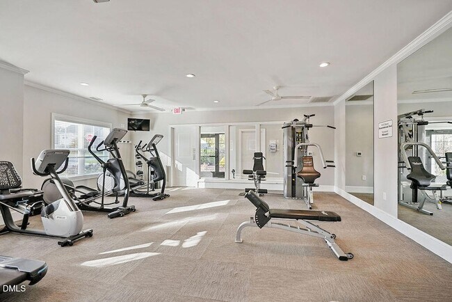 Building Photo - 513 Acerno Dr