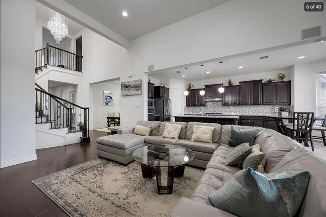 Building Photo - 4208 Bonanza Dr