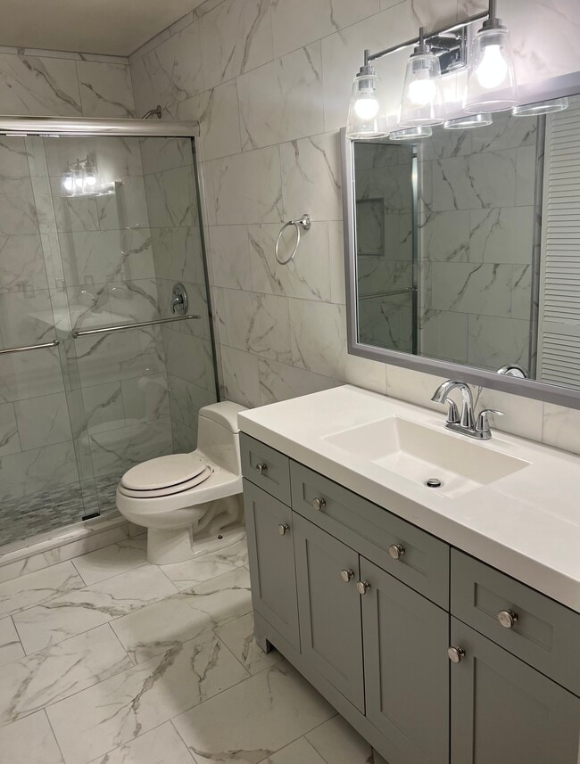 Building Photo - 10441 Mahogany Key Cir