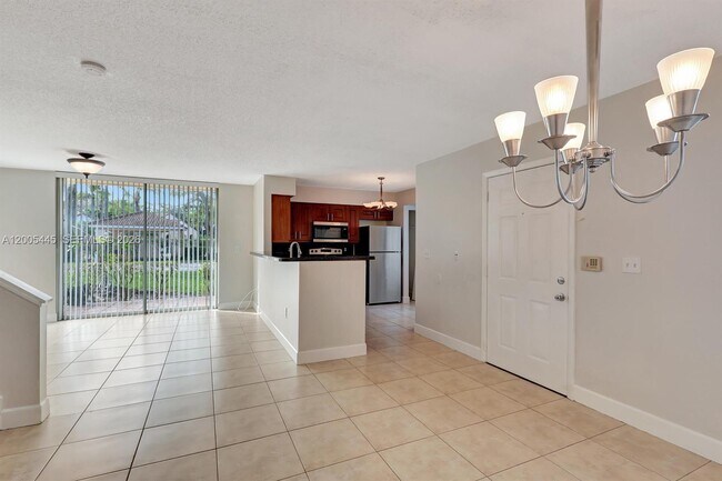 Building Photo - 1733 Village Blvd