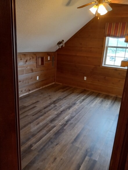 Building Photo - 5360 MO-125